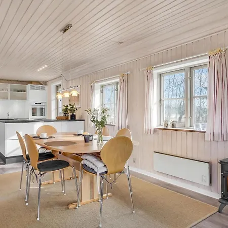 Lovely In Romo With Kitchen Holiday home *